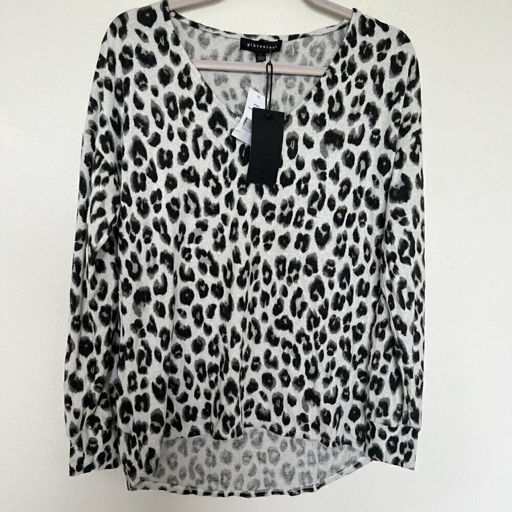 NEW GIBSONLOOK Animal Print Fleece Sweater Top SMALL boho chic - Picture 4 of 11
